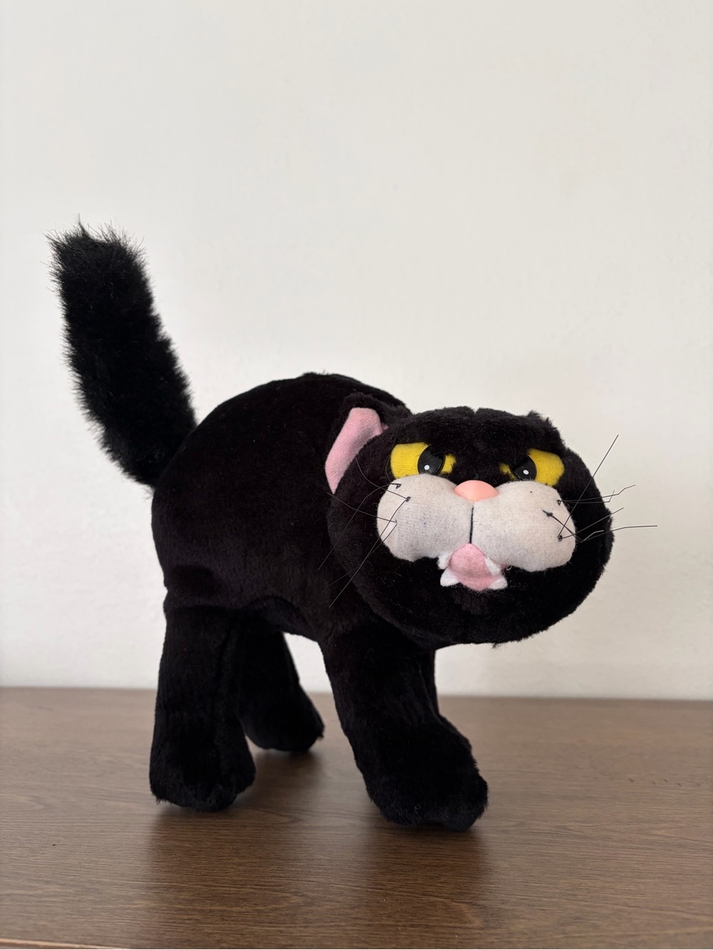 Black Cat Halloween Decor Meows / Screams Gibson Vintage 90’s